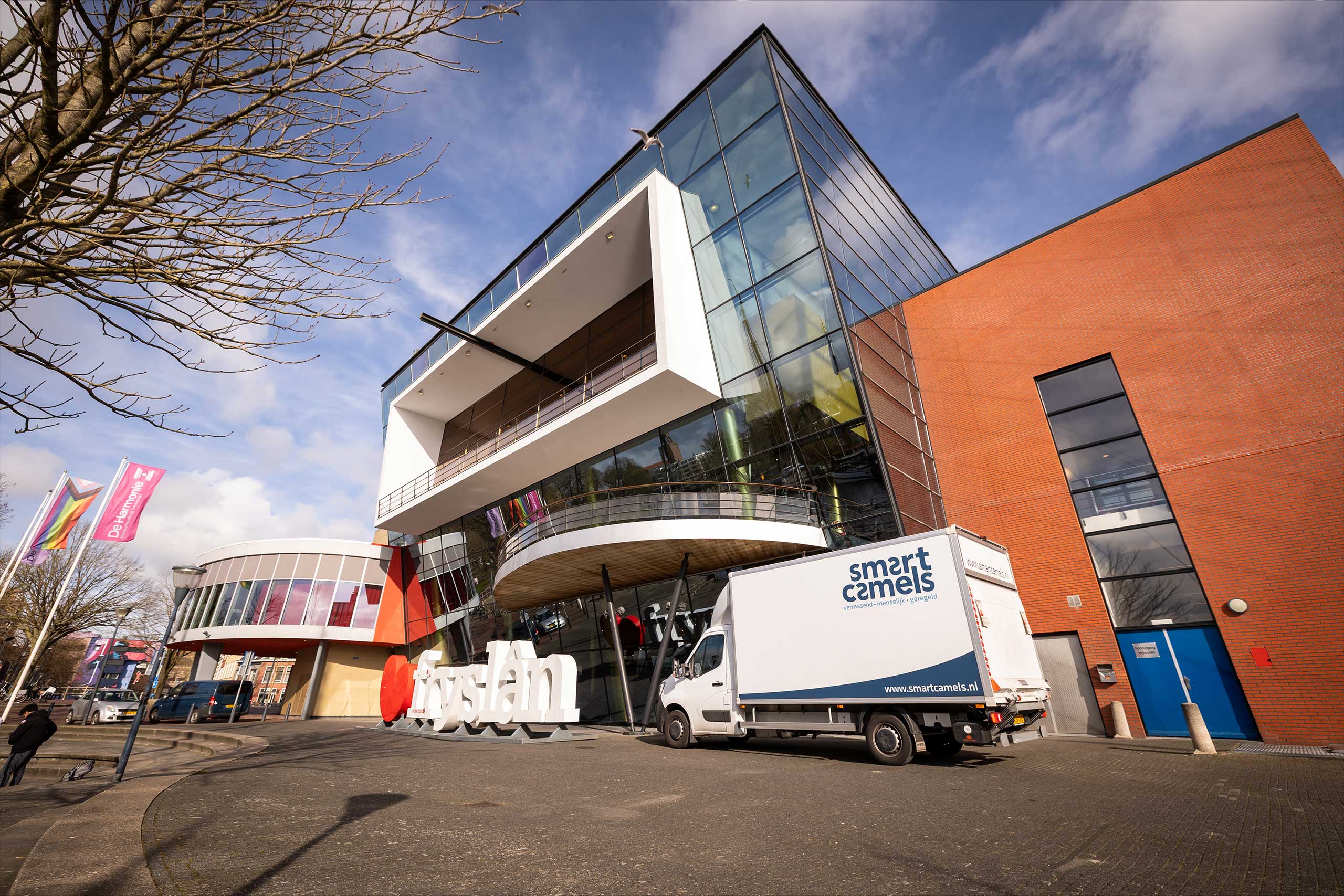 FTF | de Harmonie Leeuwarden & Smart Camels HiveMobility | Huisstijl op Locatie