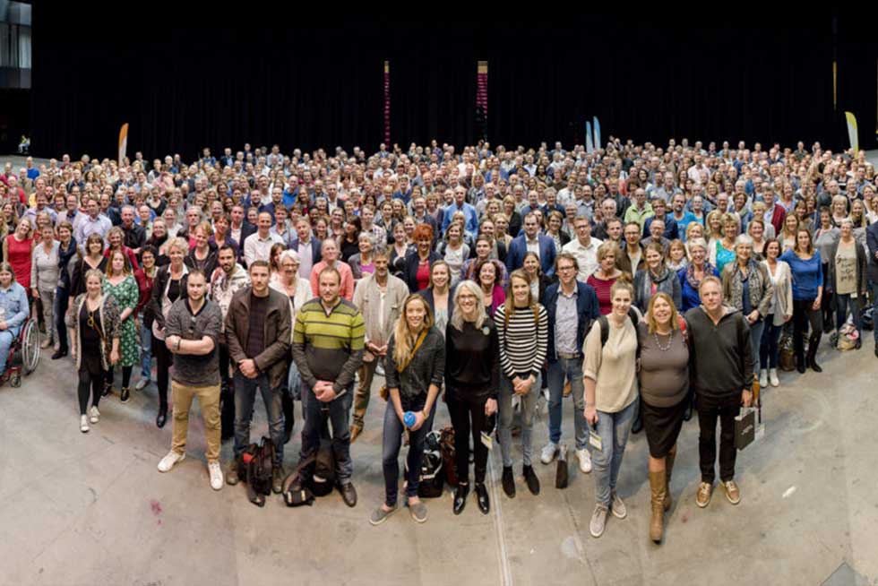 Bedrijf viert jubileum met groot personeelsfeest